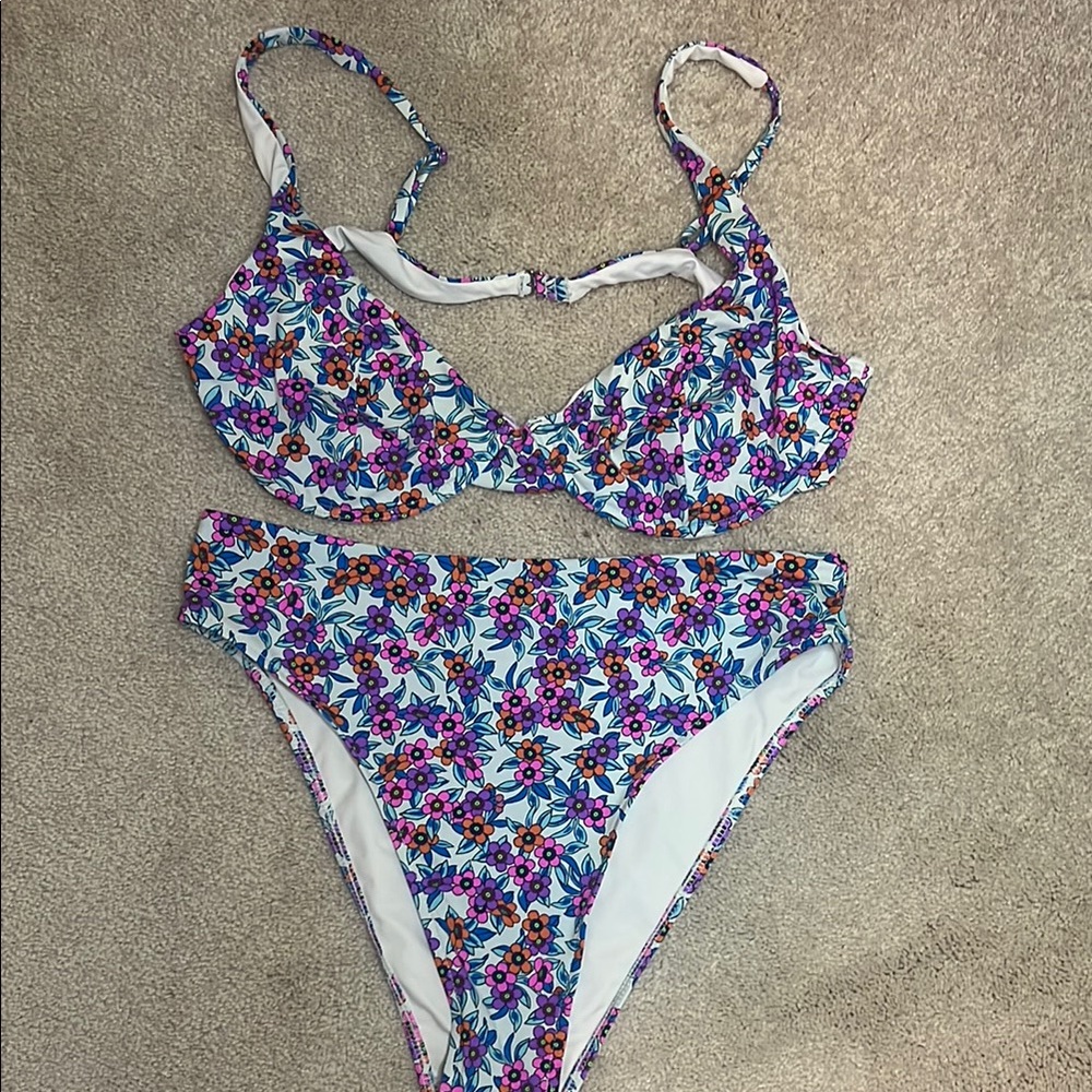 Frankie's Bikinis Underwire Cheeky Floral White Swimsuit